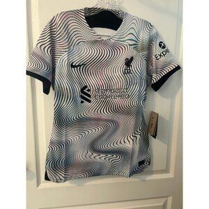 New Womens nike liverpool jersey sz medium‎
